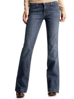 Women: Long and lean jeans - medium tint