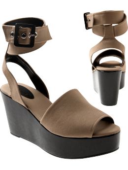 Women: Printed wedges - black