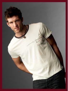 Women: Gap (PRODUCT) RED radio ringer pocket T - snow white