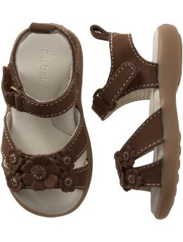 BabyGap: First Walker flower sandals - chocolate raspberry