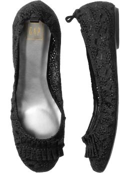 Women: Ruffle-toe ballet flats - true black knit