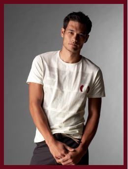 Women: Gap (PRODUCT) RED empowered T - off white