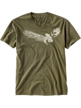 Men: Eagle graphic v-neck T - oil green