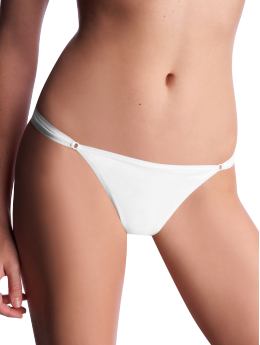 Women: Ultra low everyday thong - white 8.50