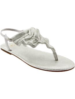 Women: Metallic ruffle sandals - metallic silver