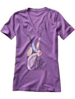 Women: Gap (PRODUCT) RED oui oui V-neck T - summer grape