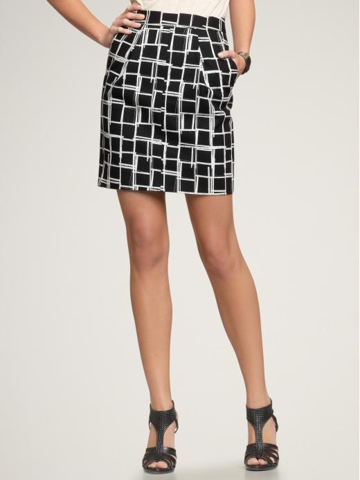 Gap Petite/Tall Pleated Graphic Print Skirt Size 0 2 4 6 8 10 12 14 16 18 20 Gap Petite/Tall Pleated Graphic Print Skirt Size 0 2 4 6 8 10 12 14 16 18 20