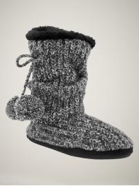 Cable knit slipper booties