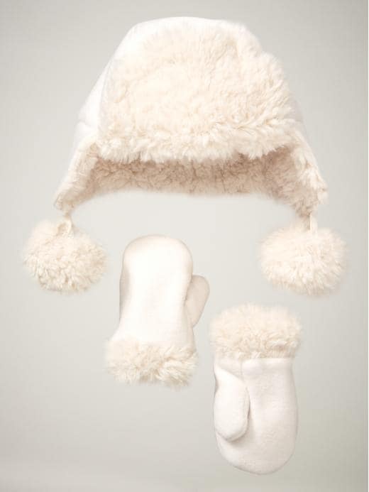 Gap Fuzzy Fleece Hat & Mittens