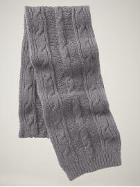 Solid cable scarf