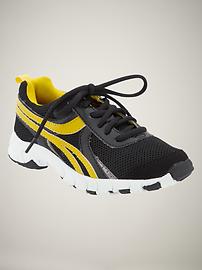 Athletic low-top sneakers
