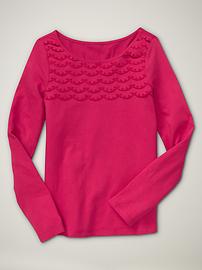 Scalloped yoke T