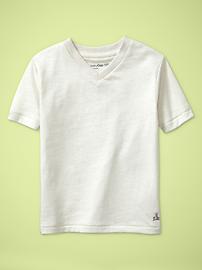 Solid V-neck T