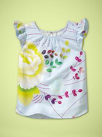 Printed flutter-sleeve top
