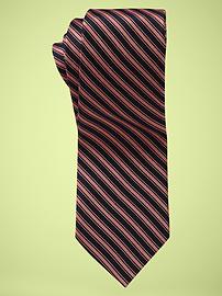 Contrast striped tie