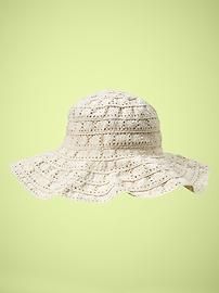 Crocheted floppy hat