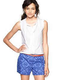 Ruffle shell