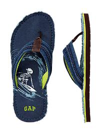 Surf graphic flip flops