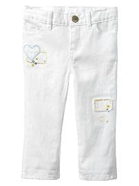 Embroidered white capri jeans