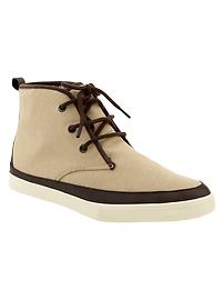Hi-top boots