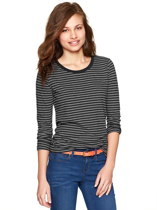 View large product image 1 of 1. Essential striped long-sleeve scoop T