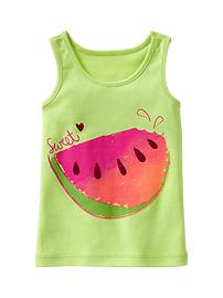 Graphic tank