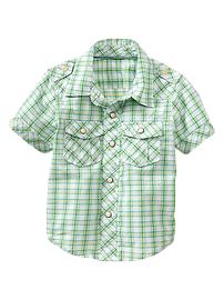 Short-sleeve green plaid shirt