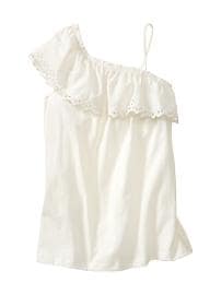 Asymmetrical eyelet tank