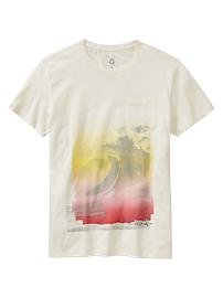 Photo wave graphic T
