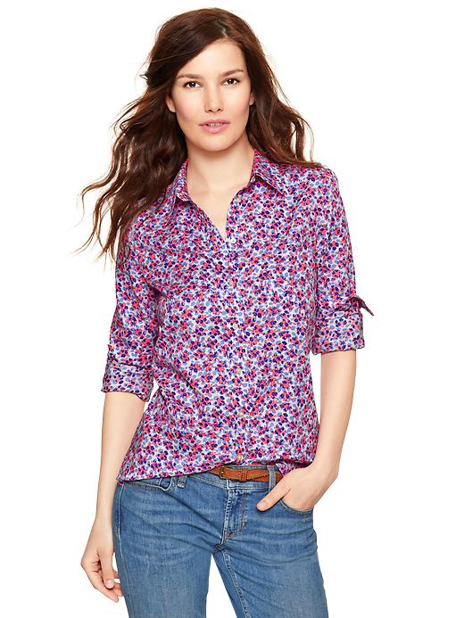 View large product image 1 of 1. Fitted boyfriend print shirt