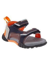 Contrast water sandals