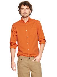Garment-dyed modern oxford