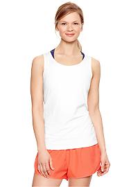 GapFit pique singlet