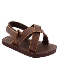 Criss cross sandal