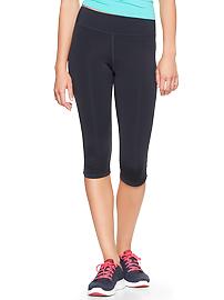GapFit mesh cropped capris