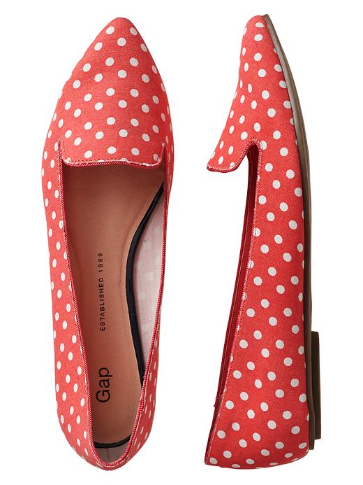 View large product image 1 of 1. Printed pointy flats
