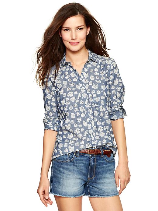 Image number 1 showing, Fitted boyfriend printed chambray shirt