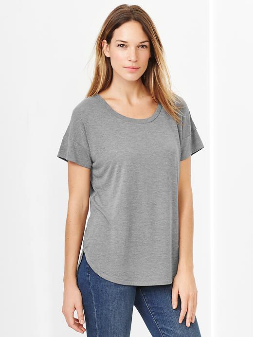 View large product image 1 of 1. Fluid shirttail tee