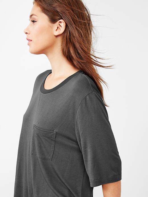 Image number 3 showing, Fluid relaxed tee