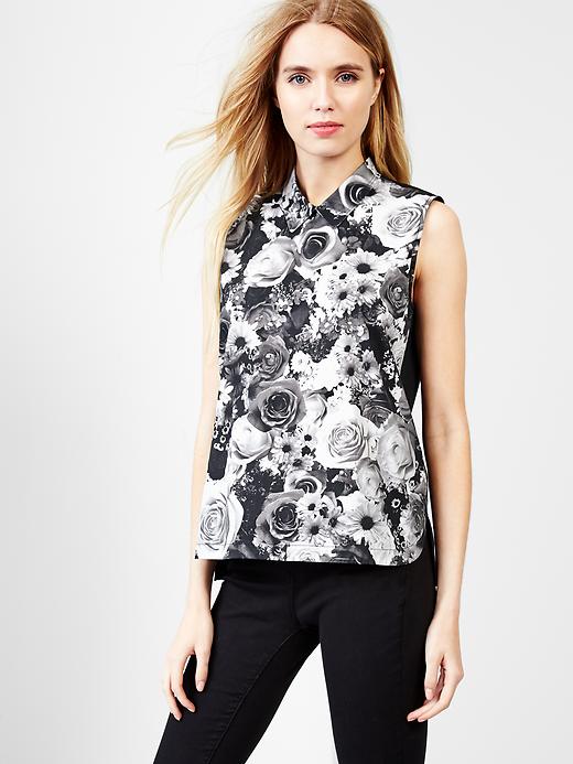 Image number 1 showing, Floral collared top