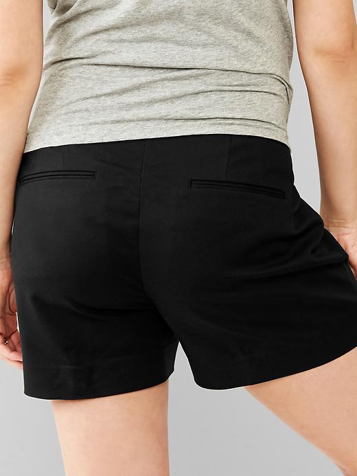 Image number 2 showing, Full panel tailored shorts