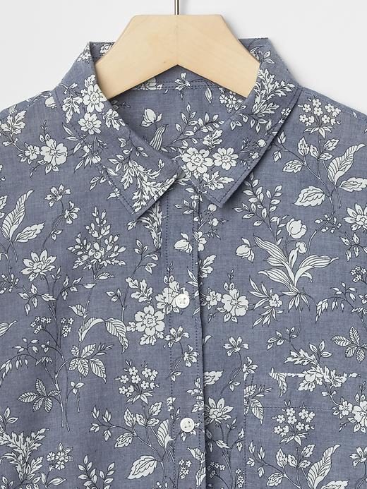 Image number 7 showing, Fitted boyfriend indigo floral shirt