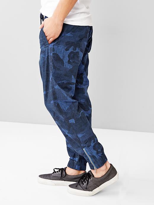 Image number 3 showing, Urban Active camo print joggers