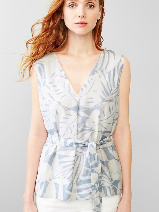 Image number 3 showing, Tie-waist palm print top