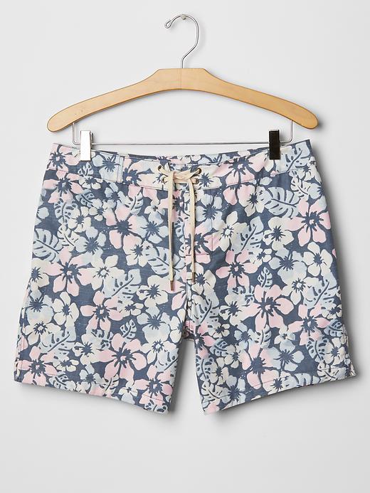 Image number 4 showing, Floral pool shorts (7")