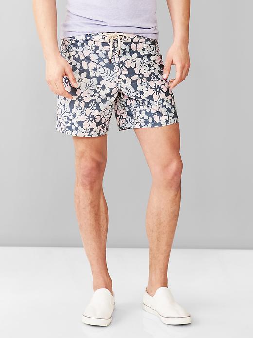 Image number 1 showing, Floral pool shorts (7")