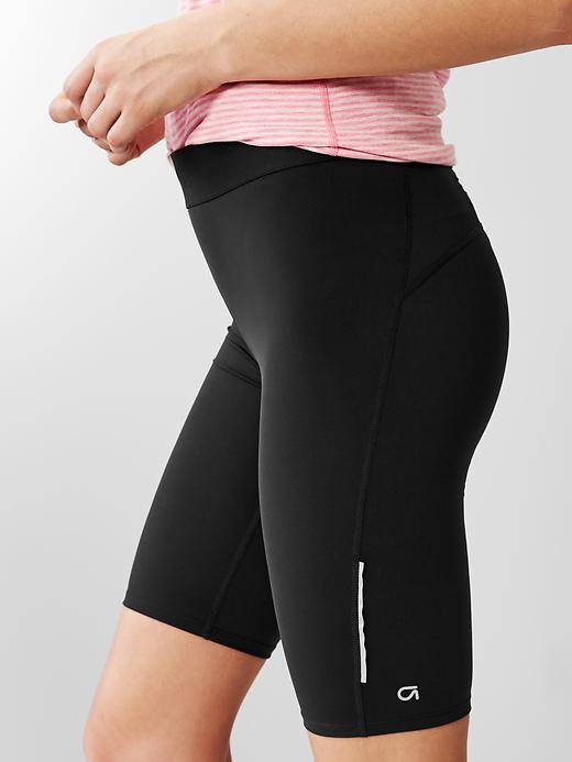 Image number 3 showing, GapFit gFast cycle-length shorts