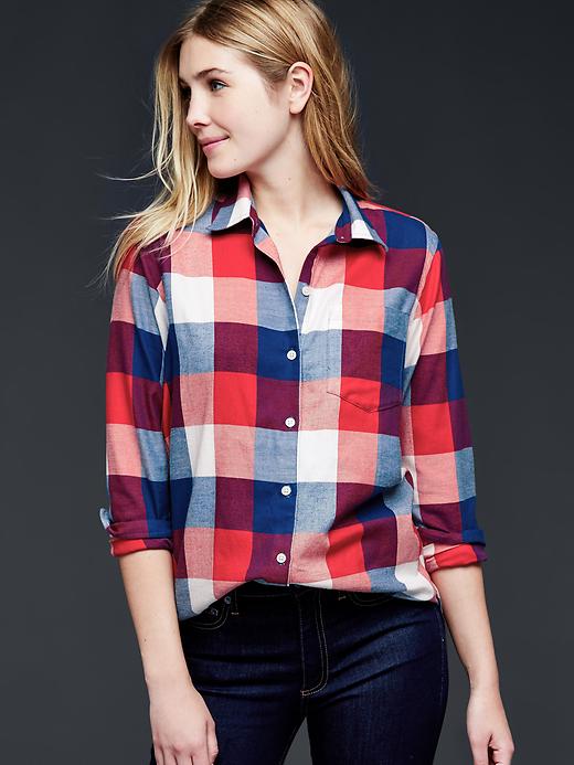 View large product image 1 of 1. Flannel plaid relaxed boyfriend shirt