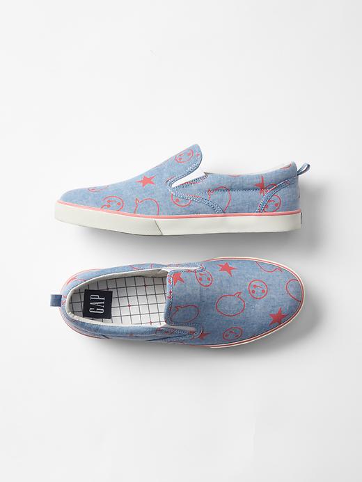 Image number 4 showing, GapKids x ED customizable slip-on sneakers