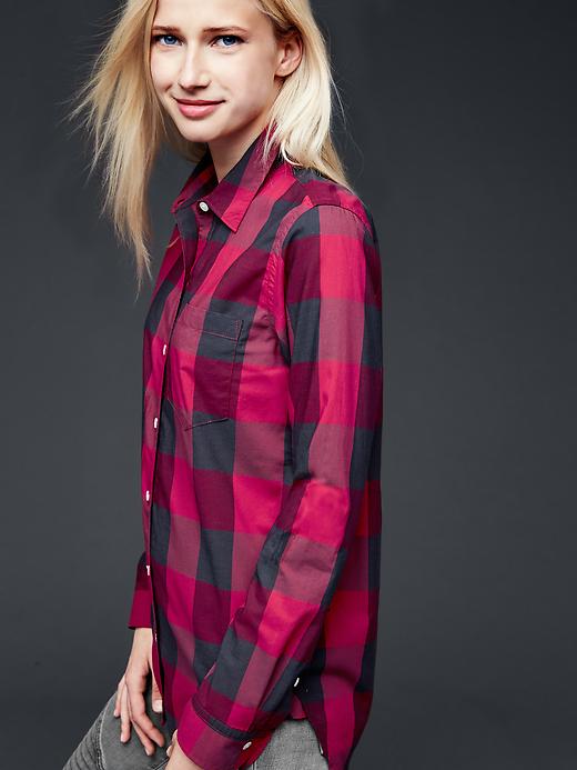 Image number 3 showing, Plaid relaxed boyfriend shirt